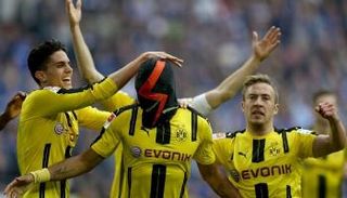 احتفال أوباميانج في لقاء شالكه