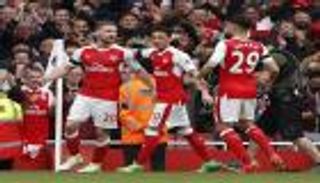 هنري يعلق على عدم احتفال لاعبي أرسنال أمام السيتي