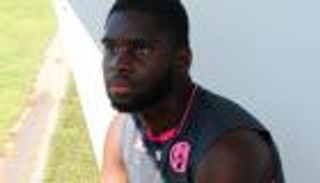 بندقية تتسبب في طرد مهاجم تولوز