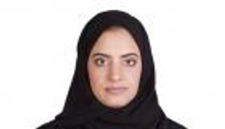 مروة العقروبي.. أول إماراتية وعربية بمجلس أمناء "كتب اليافعين"