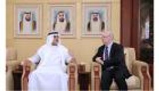 نهيان بن مبارك يستقبل وفدا من البرلمان البريطاني