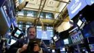 القلق من ترامب يهبط بالأسهم الأمريكية