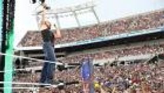 أمبروز يحتفظ ببطولة الإنتركونتيننتال بالفوز على كوربن