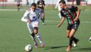 الوداد يعزز صدارته بتعادل صعب مع الجيش الملكي