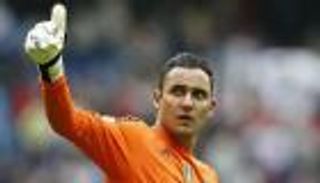 عمالقة الكالتشيو يتنافسون على ضم نافاس