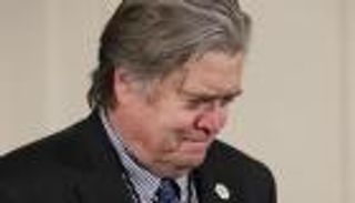 ترامب يقيل مستشاره بانون من مجلس الأمن القومي