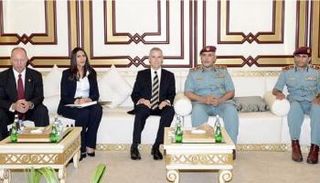 مدير عام شرطة أبوظبي يستقبل نائب مدير مكتب التحقيقات الفيدرالي