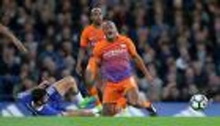 كومباني يهدد كوستا بالغياب عن لقاء اليونايتد