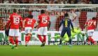 لايبزيج يواصل تمسكه بالمركز الثاني في بوندسليجا