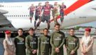 بالصور.. ملصق ضخم للاعبي "إيه سي ميلان" على طيران الإمارات