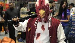 أزياء مرعبة وأخرى غريبة في معرض كوميك كون دبي 2017