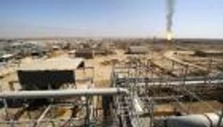 أسعار النفط ترتفع.. والدولار يتراجع بعد قصف سوريا