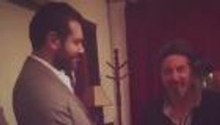 بالصور.. عمرو يوسف يحقق حلمه بلقاء آل باتشينو