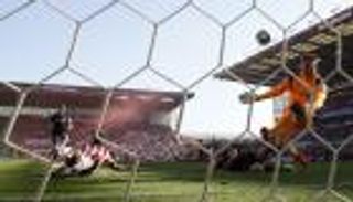 كوتينيو وفيرمينو يقودان ليفربول للفوز في ستوك