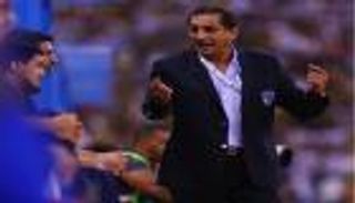 نجم وست هام يشيد بمدرب الهلال السعودي