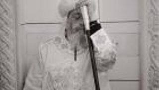 "العين" تنشر أول صور للبابا تواضروس بعد تفجير الكنيسة المرقسية