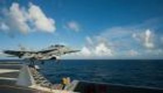 حاملة طائرات أمريكية تتجه نحو شبه الجزيرة الكورية