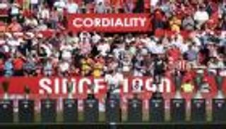 إشبيلية يودع "الأسطورة" مونشي بطريقة مؤثرة