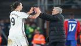 مورينيو وإبرا يتفقان حول سلبيات يونايتد