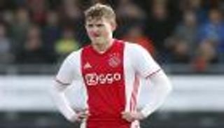 كبار إنجلترا يتنافسون على "جوهرة أياكس"