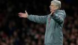 جماهير الوداد تستعين بـ "فينجر" للتخلص من مدرب الفريق