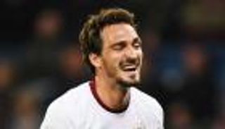 أسطورة البايرن يرى إصابة هوملز مفيدة لأنشيلوتي