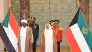 بالصور.. الرئيس السوداني يبدأ زيارة رسمية للكويت