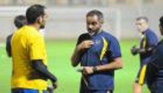 خبرة  الأهلي تزعج مدرب التعاون