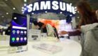 لملاك جالاكسيS8.. خصم 30% على طيران الاتحاد و40% للفنادق