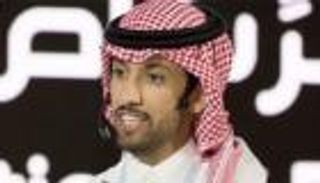 ماذا يفعل محمد بن زايد بالإمارات؟