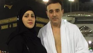 الفنان صابر الرباعي وزوجته