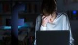 مشاركات وتعليقات فيس بوك ليست "سر السعادة"