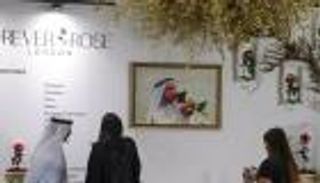 بالصور.. "فنون العالم دبي": فوتوغرافيا ونحت وتشكيل