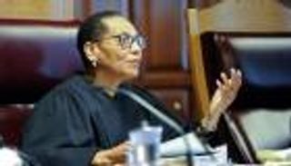 العثور على أول قاضية مسلمة بأمريكا غارقة في نهر هدسون