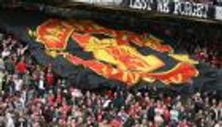 إجراءات أمنية مشددة ضد مشجعي يونايتد قبل لقاء أندرلخت