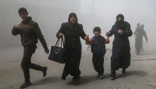 فارون من هجوم خان شيخون في إدلب
