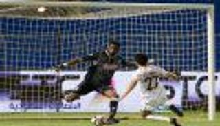 الشباب يخسر للمرة الثالثة في ملعبه بالدوري السعودي