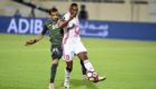 الشارقة ينجو من صراع الهبوط بالدوري الإماراتي