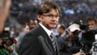 تروسيه ينصح الصينيين بخطة بديلة لتطوير كرة القدم