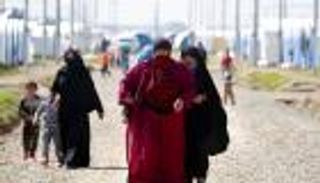 نزوح 300 ألف عراقي من غرب الموصل واستمرار الاشتباكات