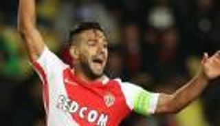 فالكاو لا يستبعد اللعب بالدوري الصيني