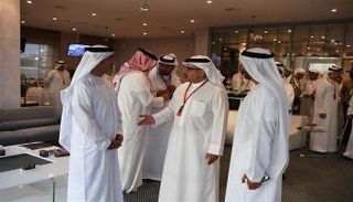 ولي عهد البحرين يتحدث للشيخ سيف بن زايد آل نهيان