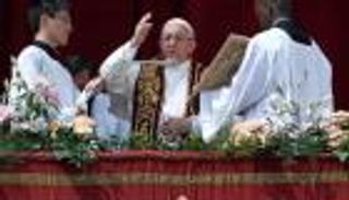 بابا الفاتيكان في رسالته للعالم: أوقفوا الحرب في سوريا الشهيدة