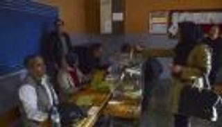 بالصور.. الأتراك يصوتون في استفتاء تاريخي يوسع سلطة أردوغان