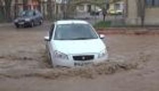 مقتل وفقدان عشرات جراء السيول في إيران