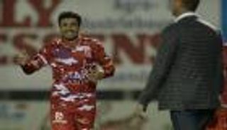 المصري تريزيجيه يحرز أول ثنائية في مسيرته الأوروبية