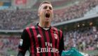 برشلونة يعترف بتفكيره في استعادة ديلوفيو 