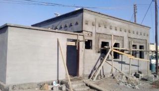 مساعدات الهلال الأحمر الإماراتي في المخا 