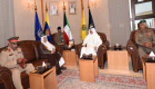 الكويت والسعودية تبحثان تعزيز التعاون العسكري