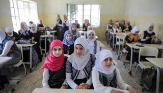 تلميذات عراقيات عدن للمدارس بالموصل بعد حكم داعش